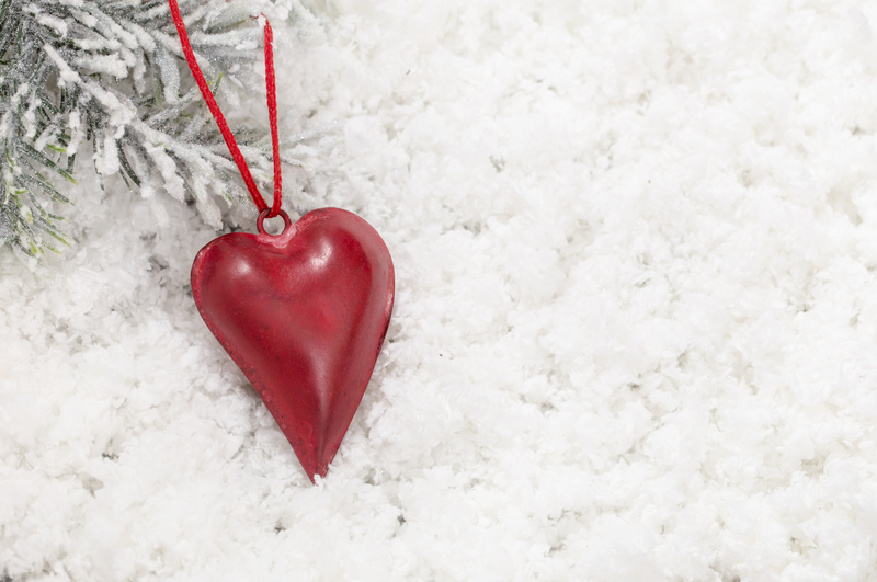 Innovative Uses for Old Pots and Pans Before Disposal